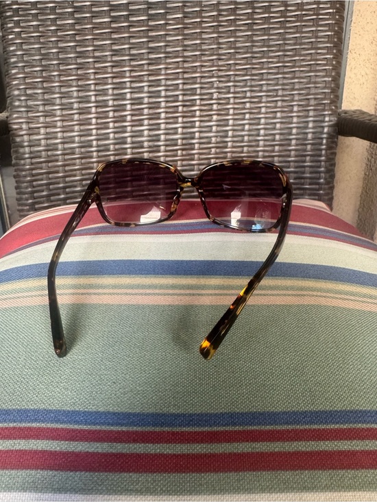 Oliver Peoples Sunglasses in Tortoise main image 6